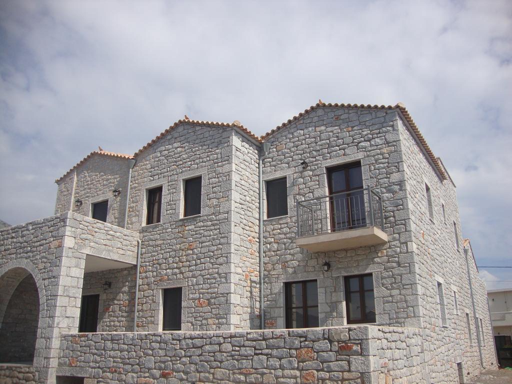 Koukouri Suites Areopoli Exterior photo