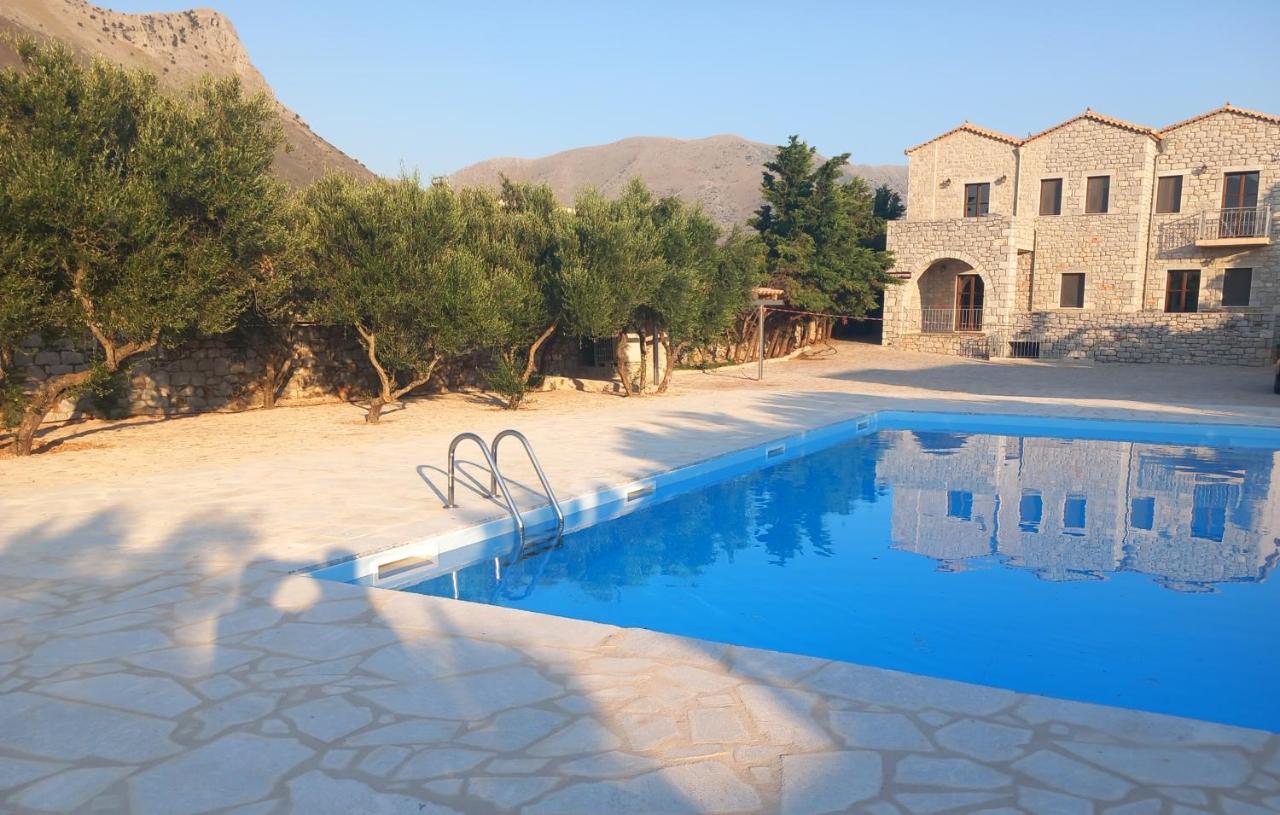 Koukouri Suites Areopoli Exterior photo
