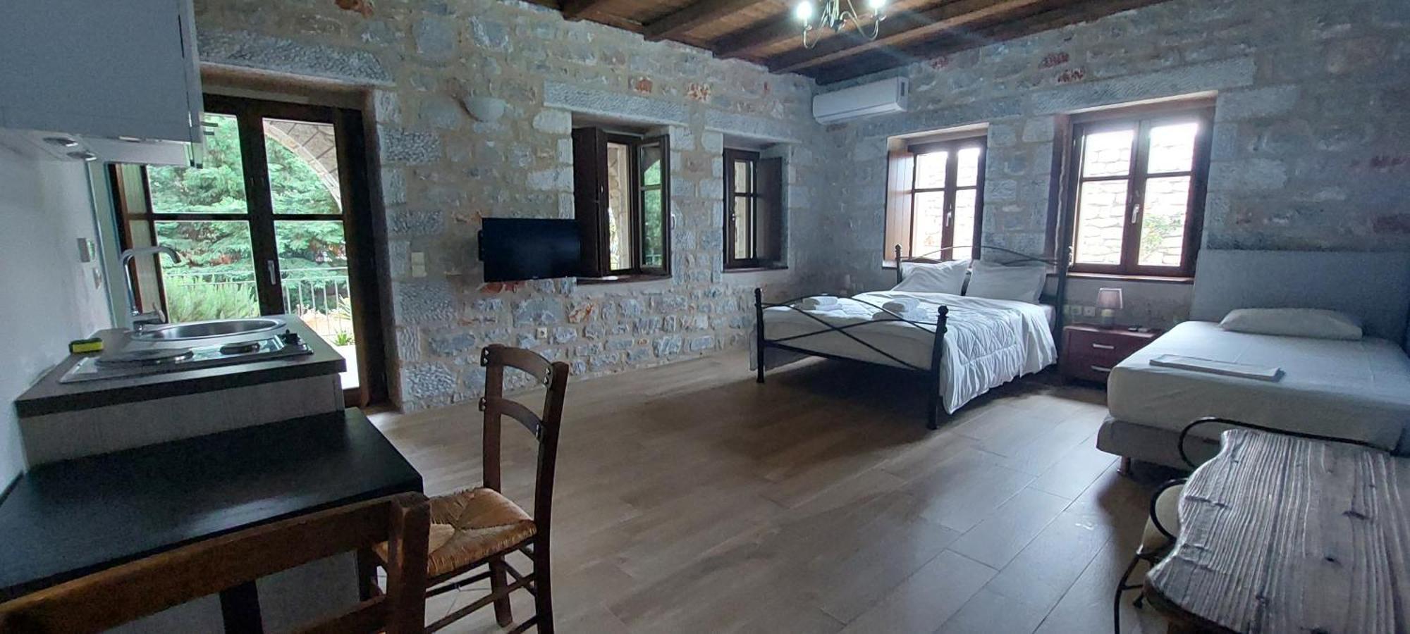 Koukouri Suites Areopoli Exterior photo