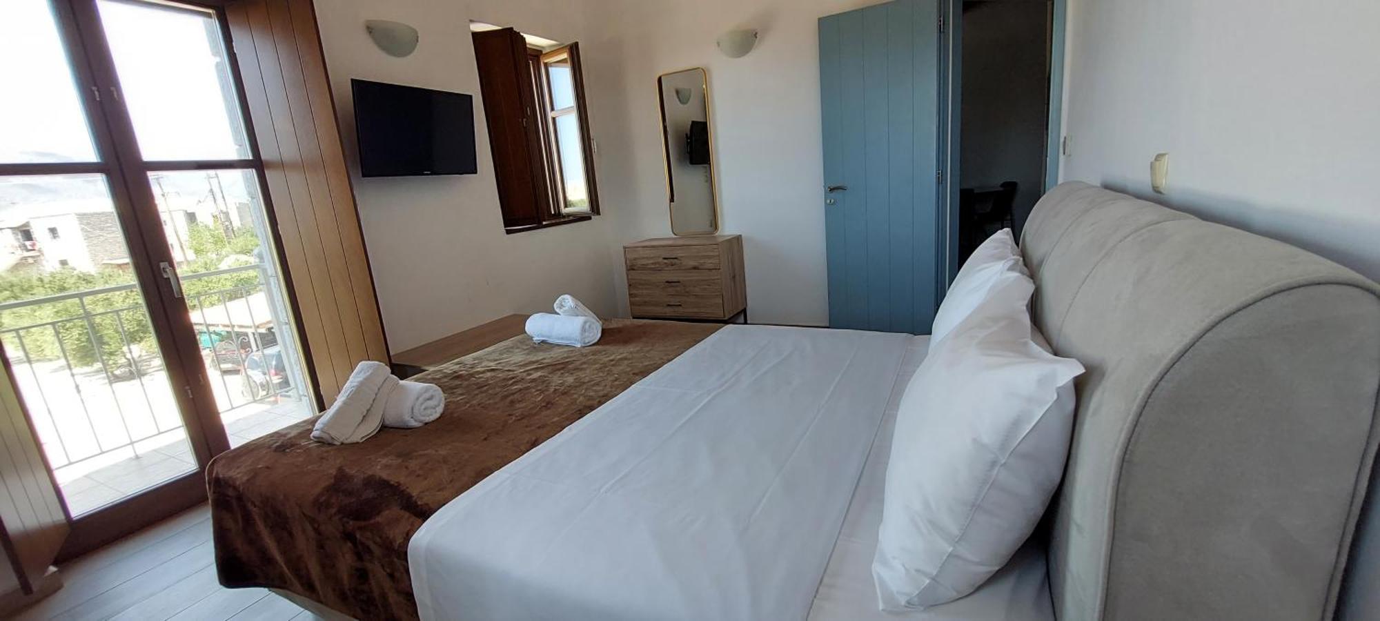 Koukouri Suites Areopoli Exterior photo