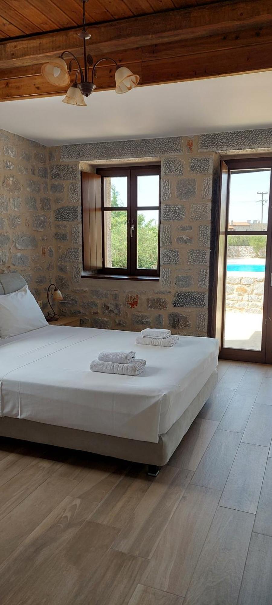 Koukouri Suites Areopoli Exterior photo