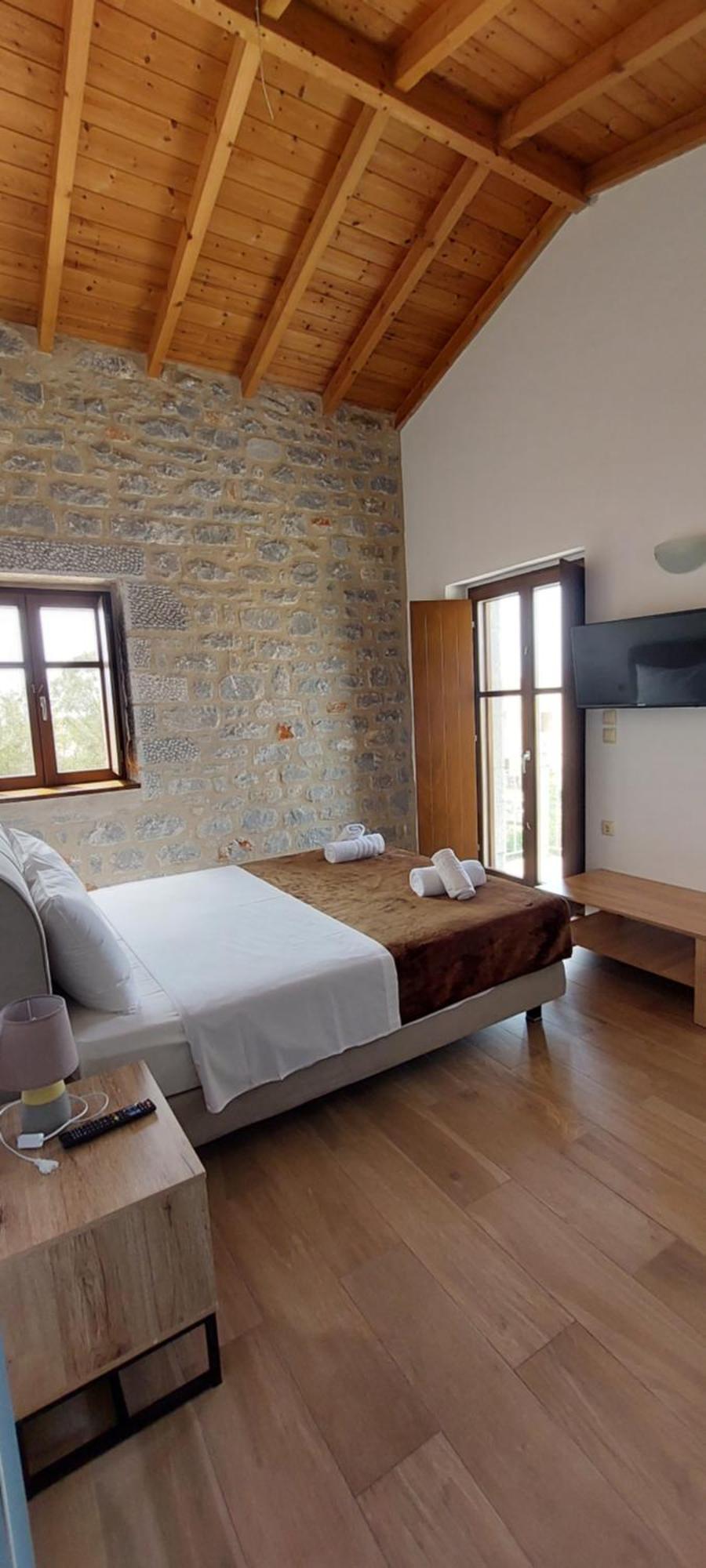 Koukouri Suites Areopoli Exterior photo