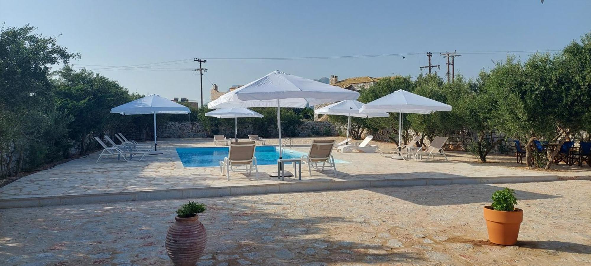 Koukouri Suites Areopoli Exterior photo