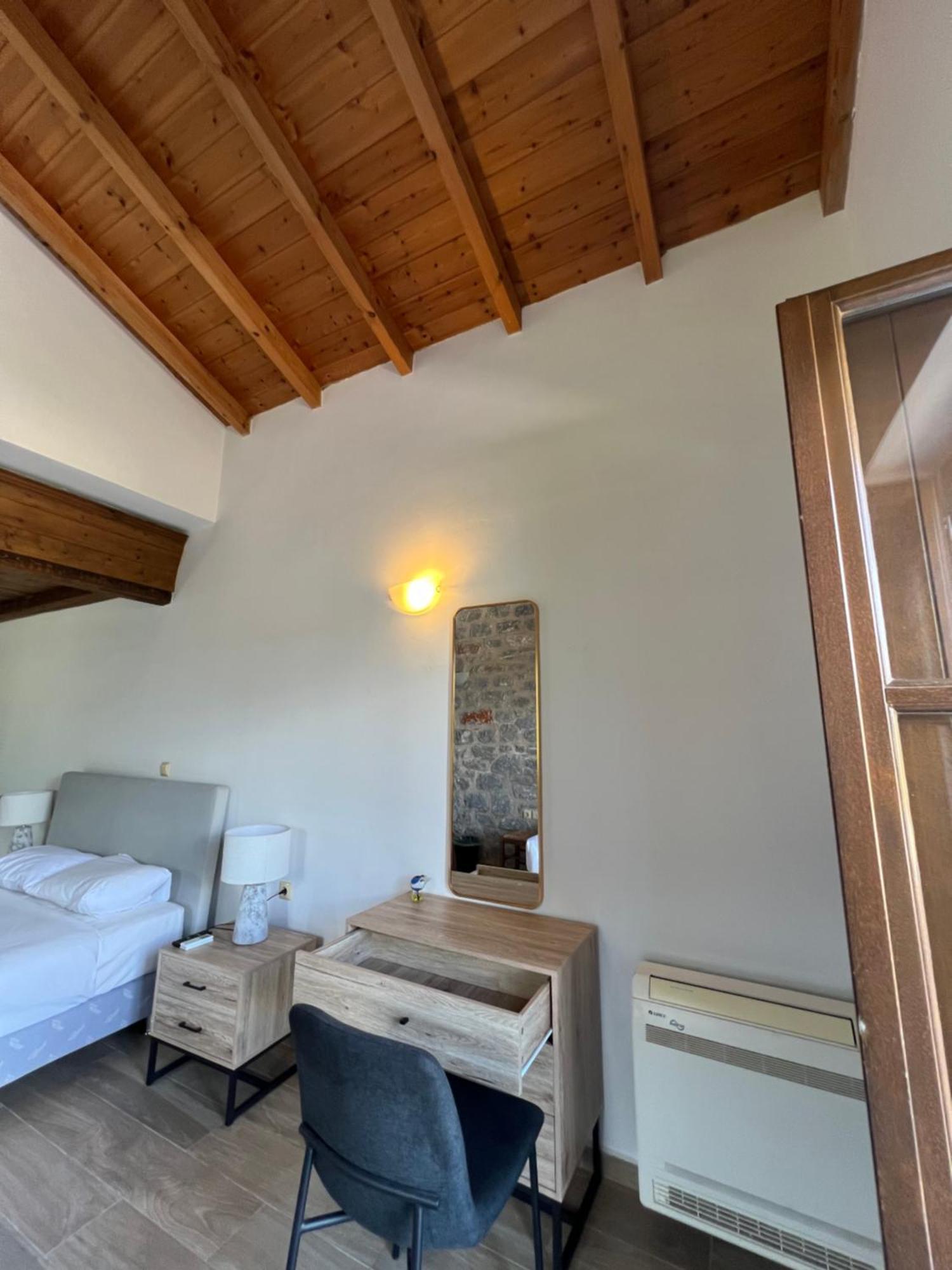 Koukouri Suites Areopoli Exterior photo