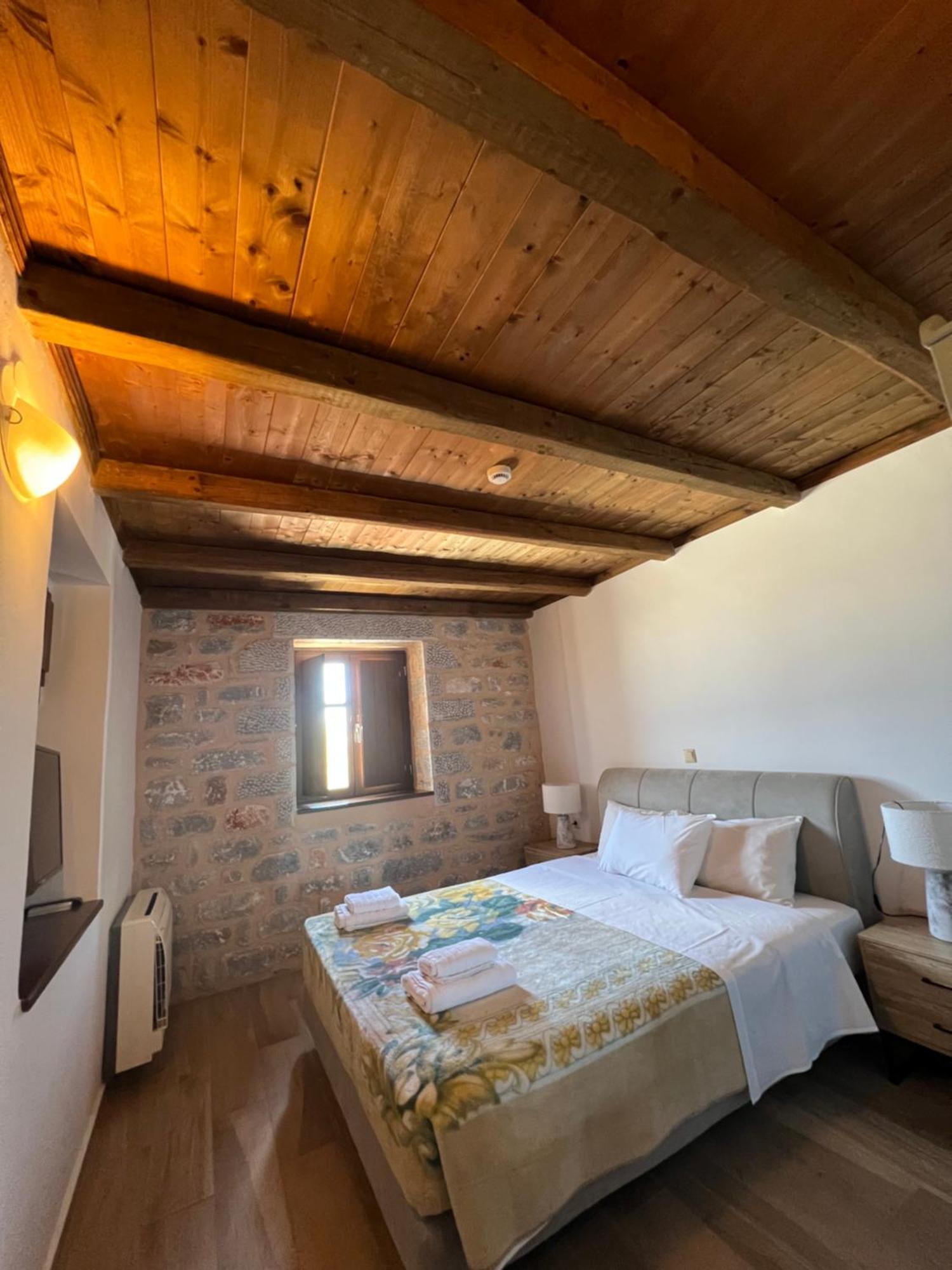 Koukouri Suites Areopoli Exterior photo