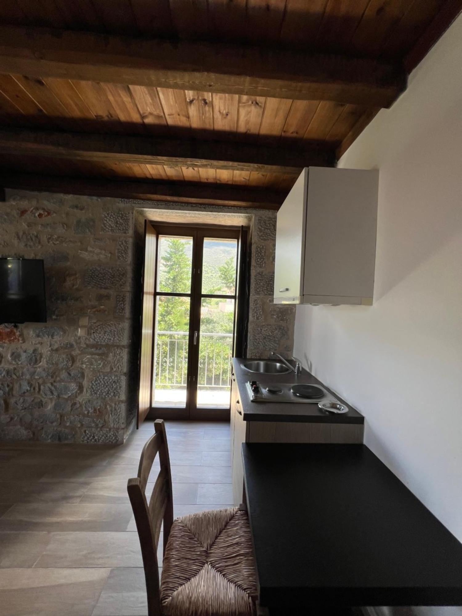 Koukouri Suites Areopoli Exterior photo